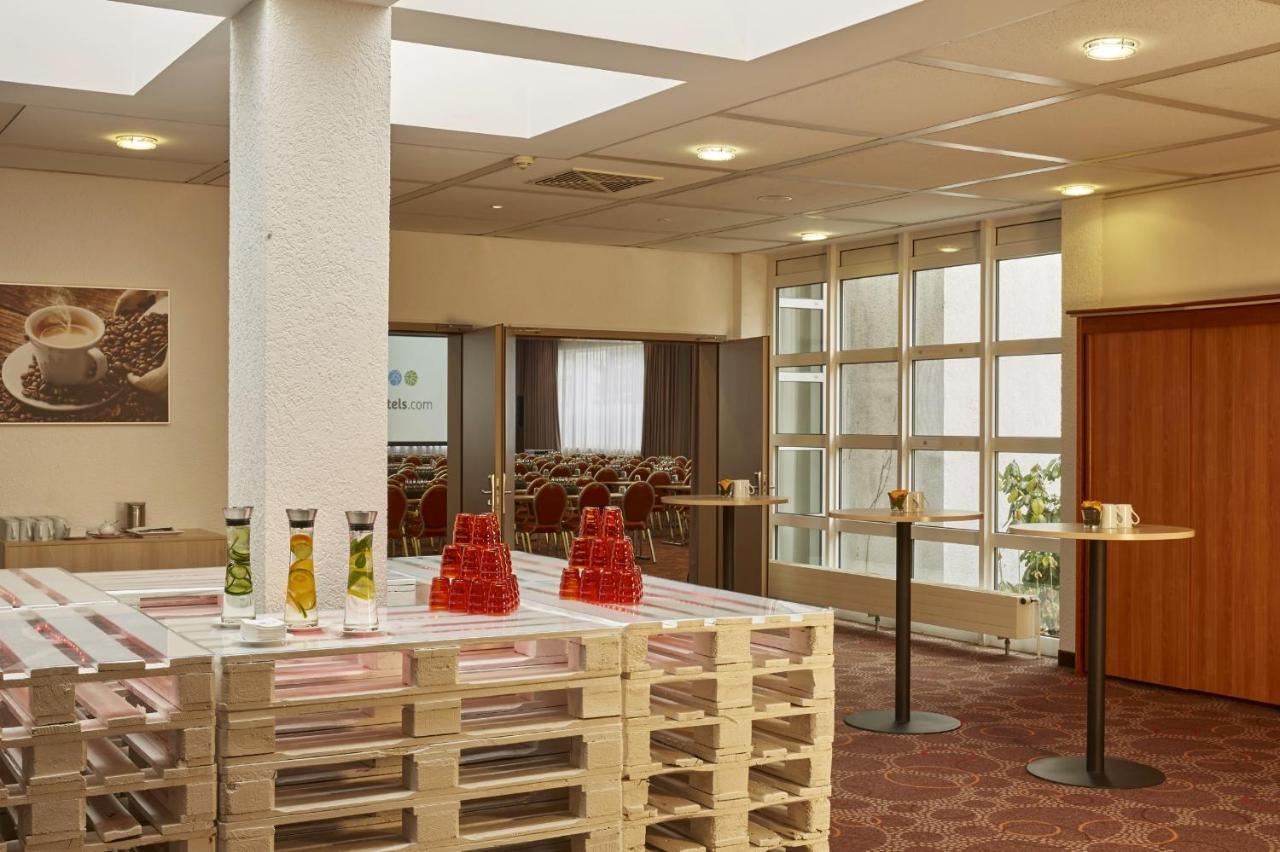 H+ Hotel Wiesbaden Niedernhausen Eksteriør bilde
