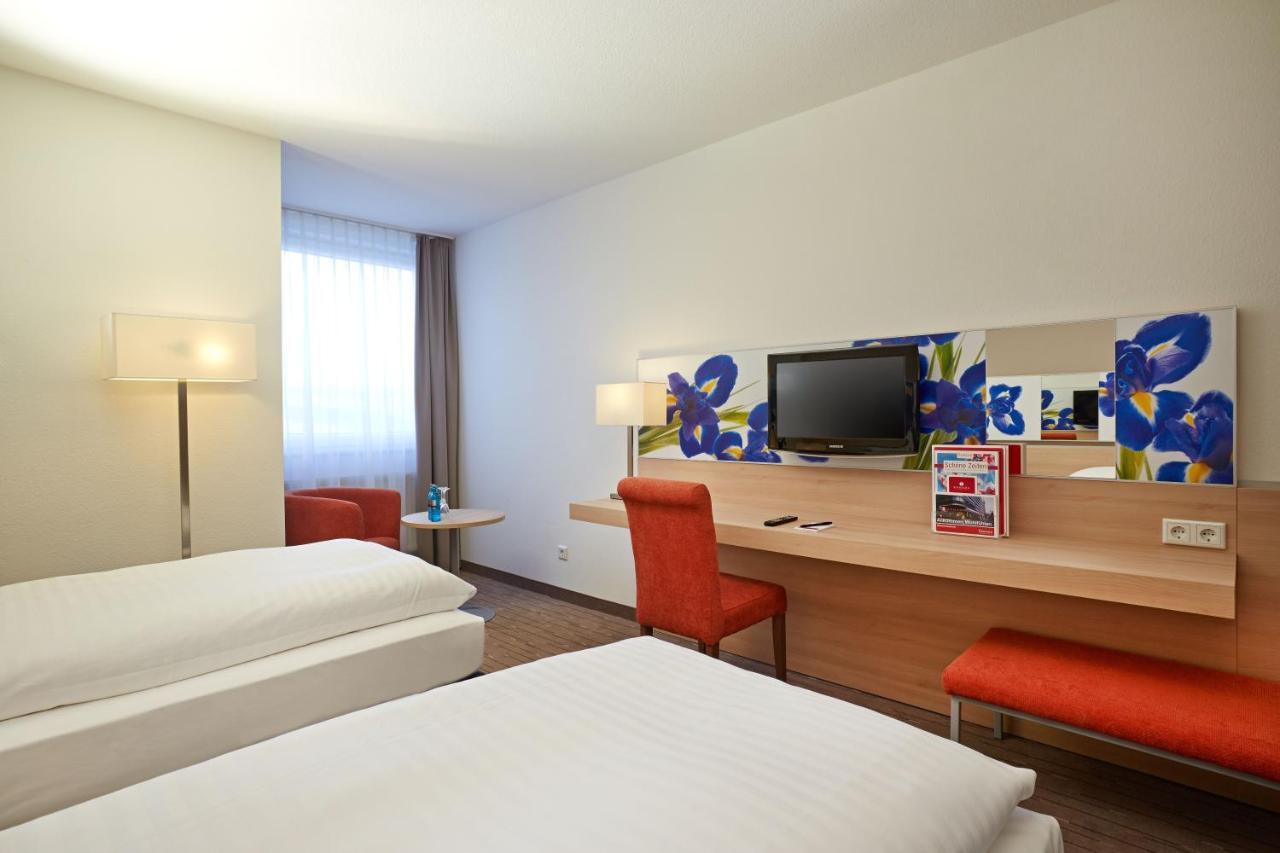H+ Hotel Wiesbaden Niedernhausen Rom bilde